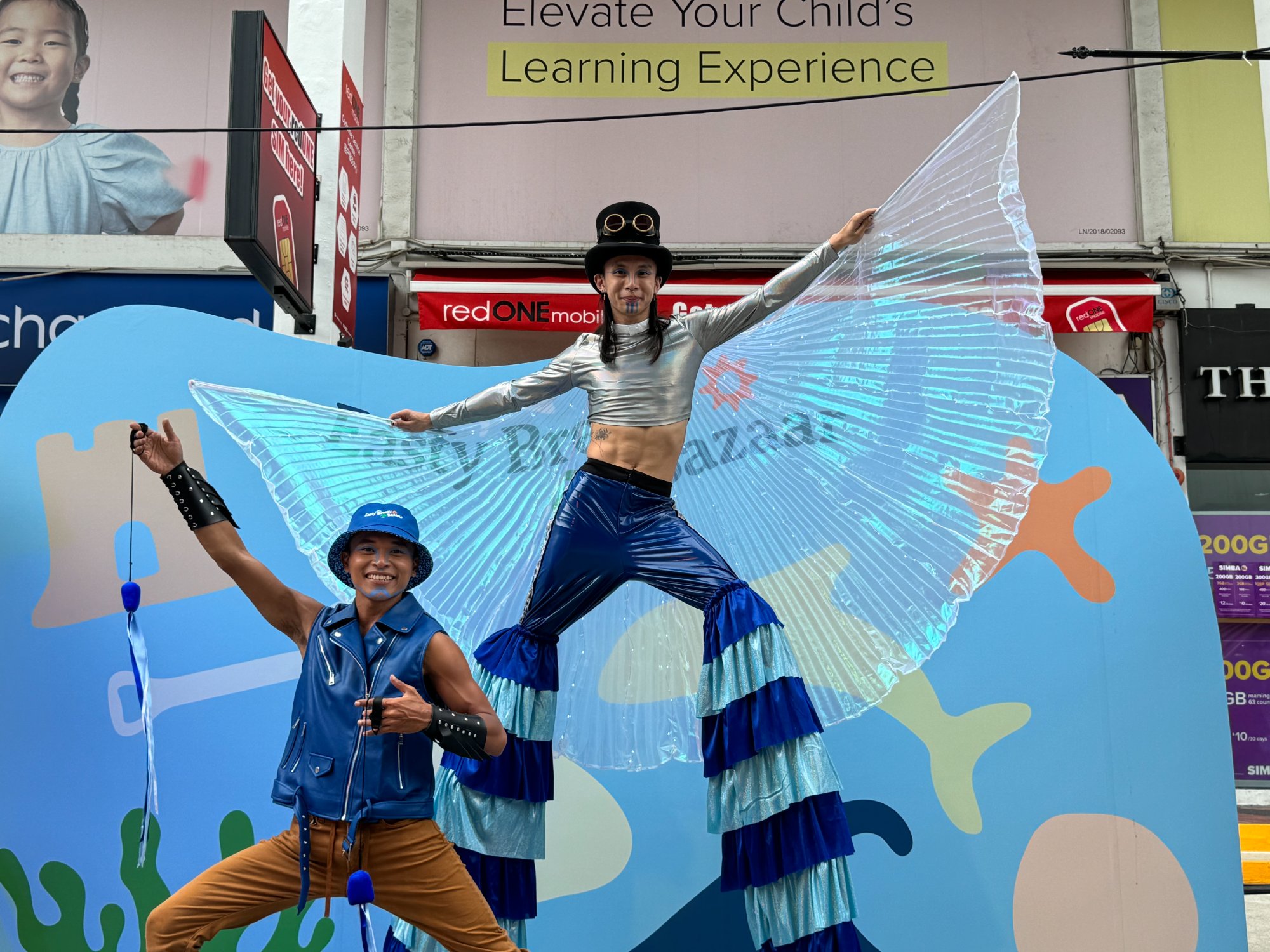 Poi Spinning Stage — Circus of Altrades